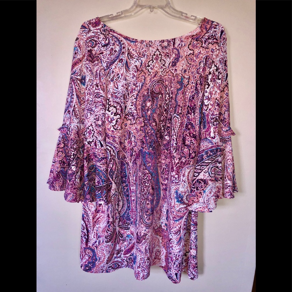 Bell sleeve shift dress